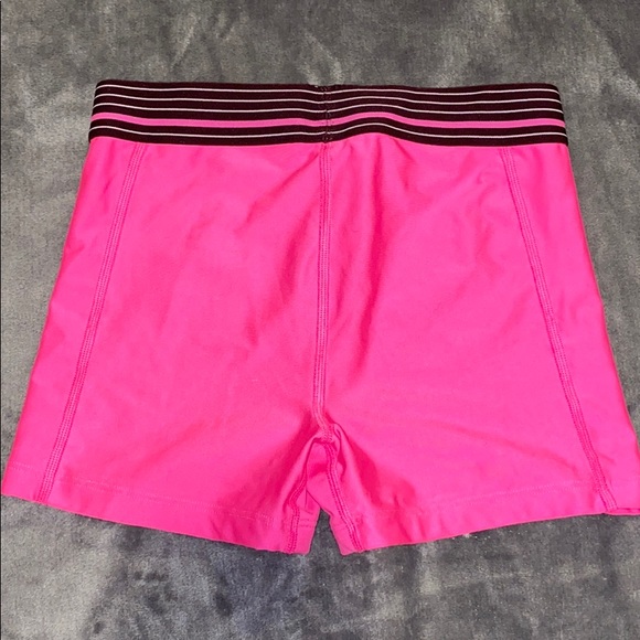 Under Armour Spandex heat gear Shorts - Picture 3 of 3